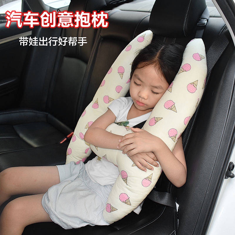 Gối in họa tiết dễ thương gắn dây đai an toàn xe hơi tiện dụng cho trẻ em