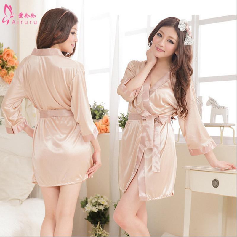 Áo choàng ngủ lụa satin kiểu kimono đầy quyến rũ ( Tặng kèm quần chip) | WebRaoVat - webraovat.net.vn