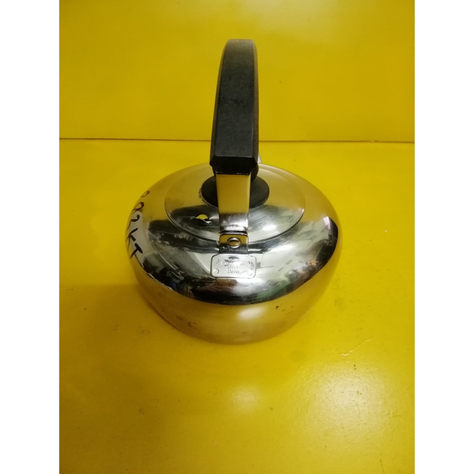 Ấm inox nội địa Nhật (2L) (mã 883KT), Không dùng từ