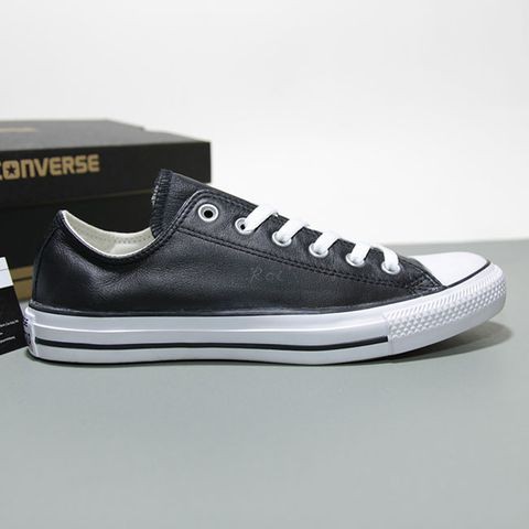 Giày Converse chính hãng classic thấp cổ da đen CTDD20