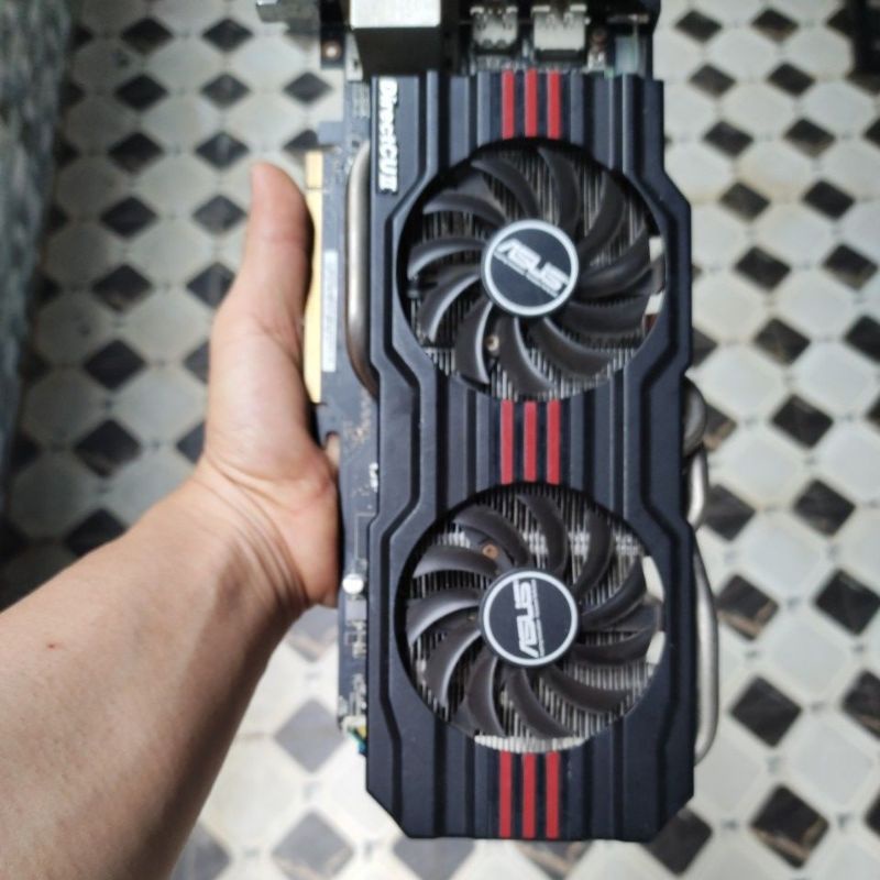 vga asus HD7870 HD 7870 (R9 270x )2G D5, hàng cũ.