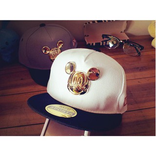 Mũ lưỡi trai Mickey