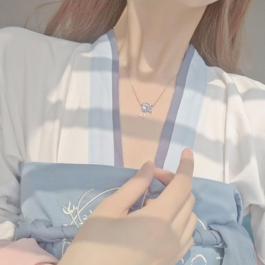 Dây chuyền bạc sang trọng đính đá màu xanh ngọc dành cho nữ  MEZI Jewelry - ATJ7030D