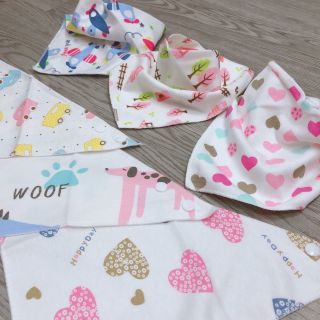 Khăn yếm tam giác vải cotton 2 lớp cúc bấm ( hàng chất đẹp)