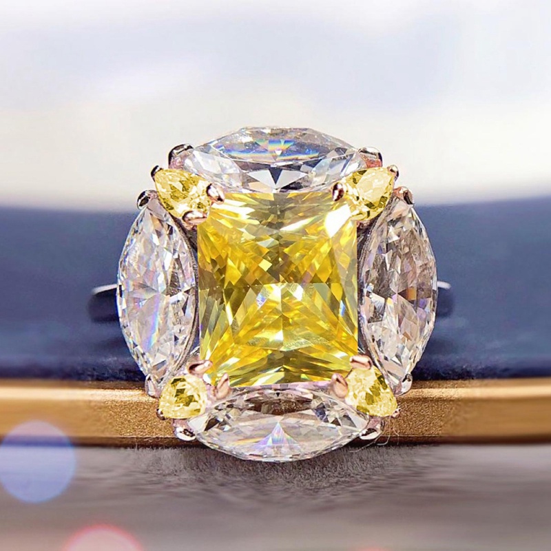 Nhẫn Đính Đá Zircon Hình Vuông Sang Trọng Cho Nữ