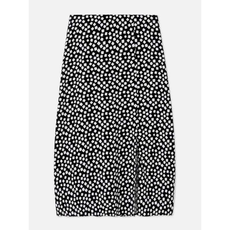 Chân váy midi xẻ đùi