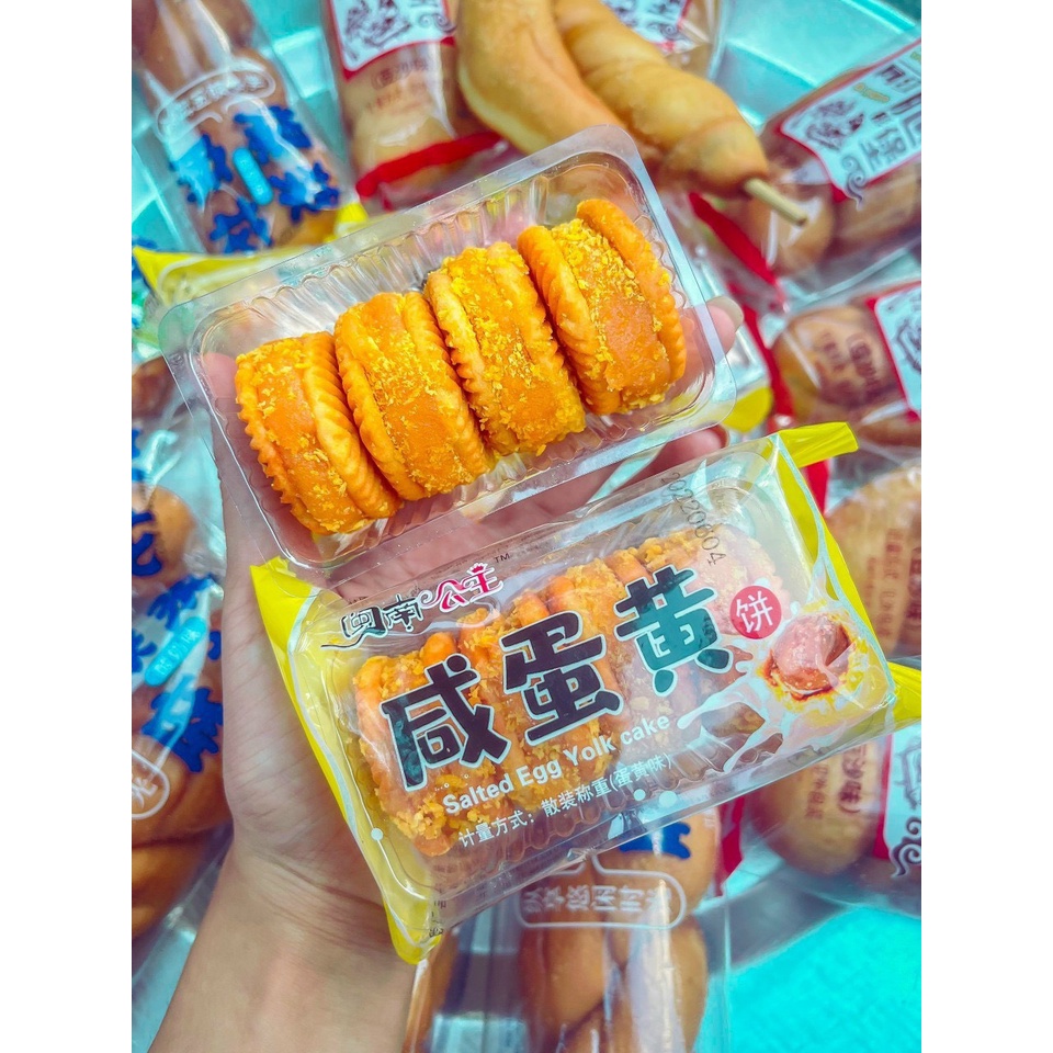 Bánh trứng chảy ngàn lớp nhân trứng muối tan chảy/ Bánh trứng chảy egg yolk