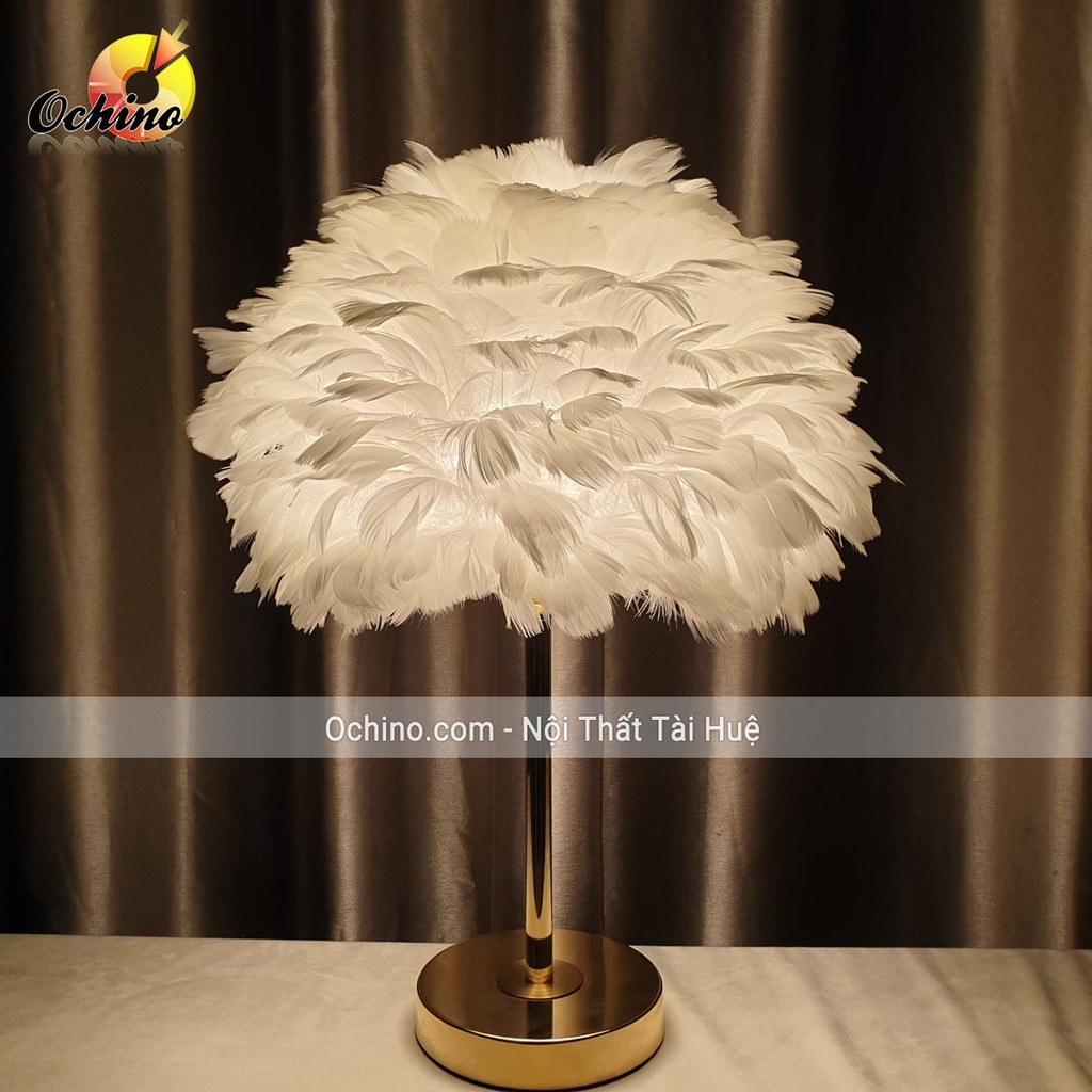 Đèn lông Vũ trang trí Hình Mây cao cấp chân inox mạ vàng sang chảnh.