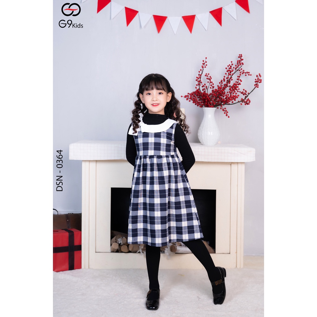 Đầm bé xèo  0364 G9moza với chất liệu thô hàn tạo nên phong cách vừa đi học đi chơi cho bé yêu