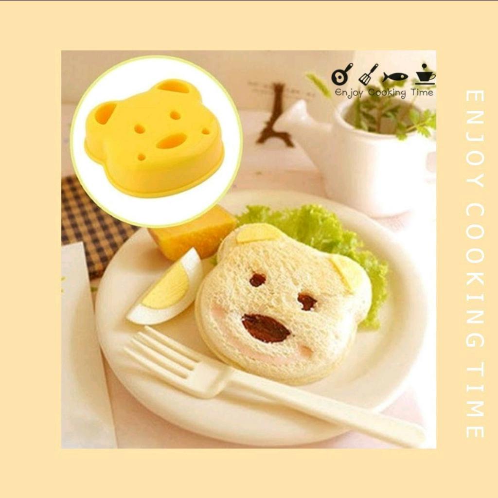 Khuôn bento ép cắt bánh mì sandwich nhiều hình gấu, mèo, xe, trái tim