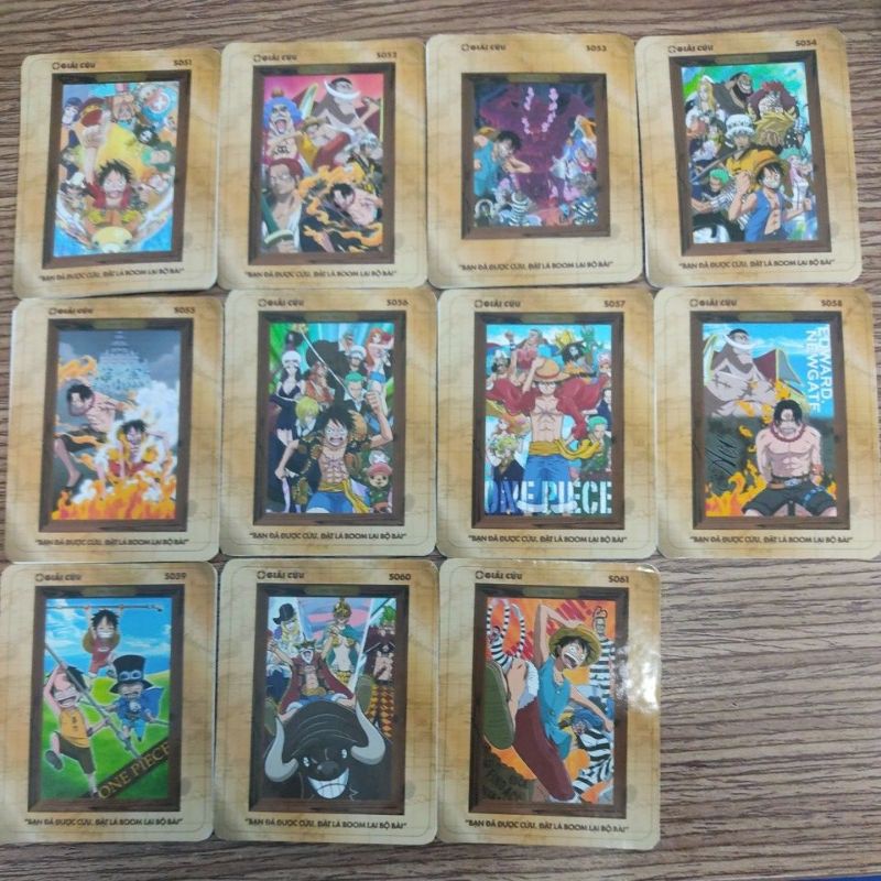 CB10B01 - combo 10 thẻ in tặng 1 One Piece Toonies Boom.