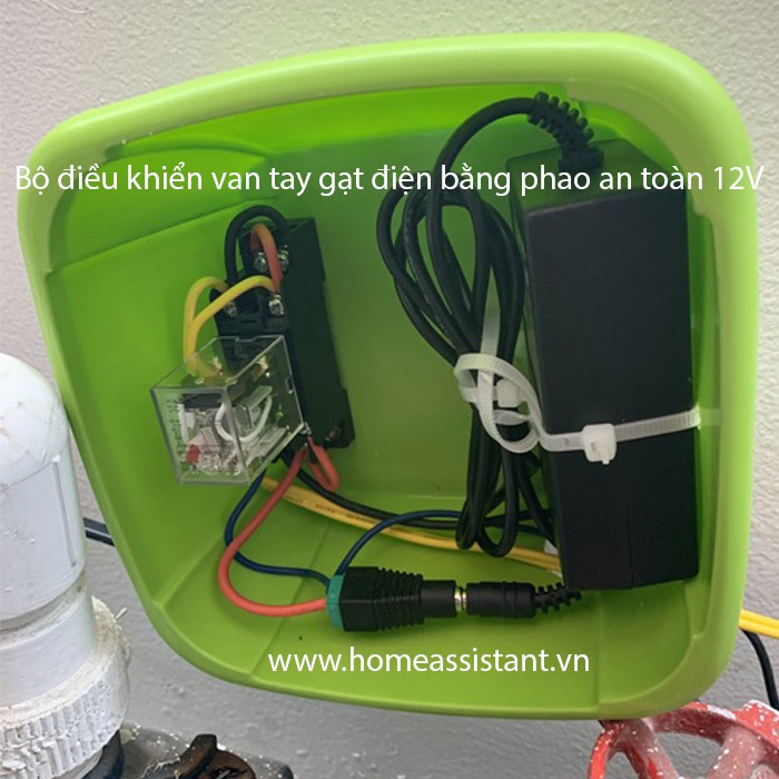 Van Nước Xoay Tay Gạt Điện 12V VN01