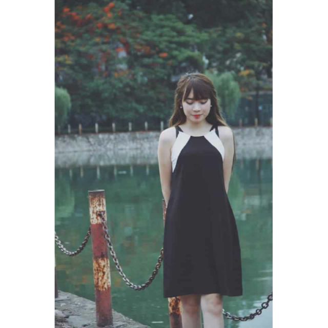 Lenkapas - Váy yếm phối màu đen trắng