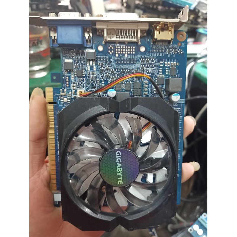 card gt420 2gb chiến liên minh ở mức trung bình,giga gt420 2gb