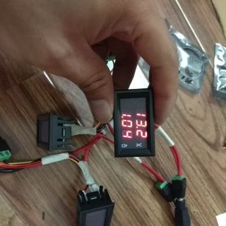 Đồng hồ LED đo dòng và áp DC 10A 100V