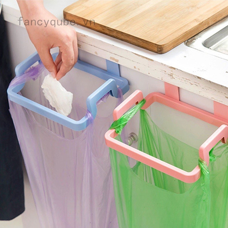 1 Giá treo túi đựng rác gắn tủ chén nhà bếp kích thước nhỏ gọn tiện dụng