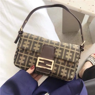 TÚI KẸP NÁCH FENDI 💕💕