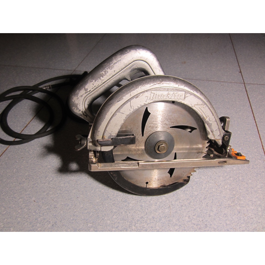 Máy cưa đĩa cầm tay Makita hàng bãi nội địa Nhật