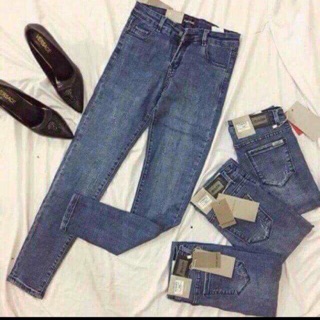 Combo 2 quần jeans bất kỳ 260k/2 chiếc