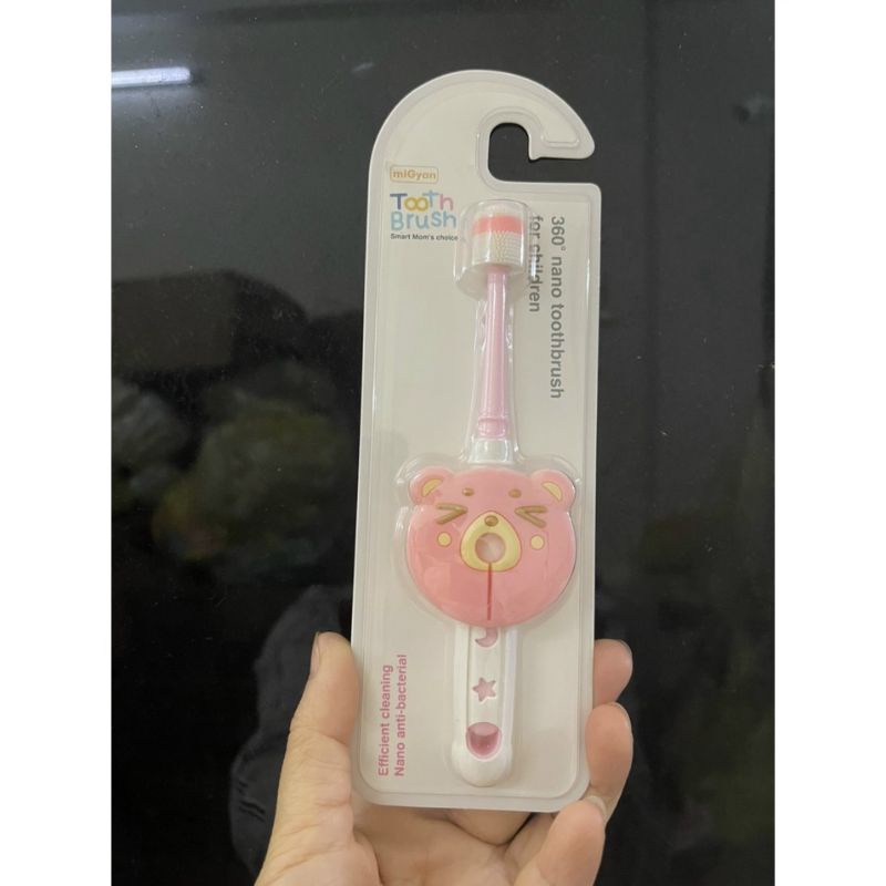 Bàn chải đánh răng 360 độ cho bé, với sợi nano kháng khuẩn, chải sạch răng hơn, bàn chải mềm mại phù hợp bé từ 1-3 tuổi