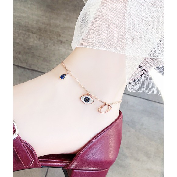 Lắc chân titan mắt xanh TT2576 - Cam kết không đen | BigBuy360 - bigbuy360.vn