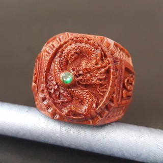 Nhẫn rồng- gỗ cẩm