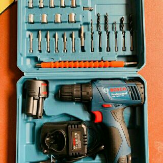 Máy khoan pin Boss 12v có phụ kiện