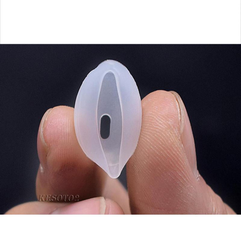 1 cặp nút tai nghe nhét tai bằng silicon mềm màu đen