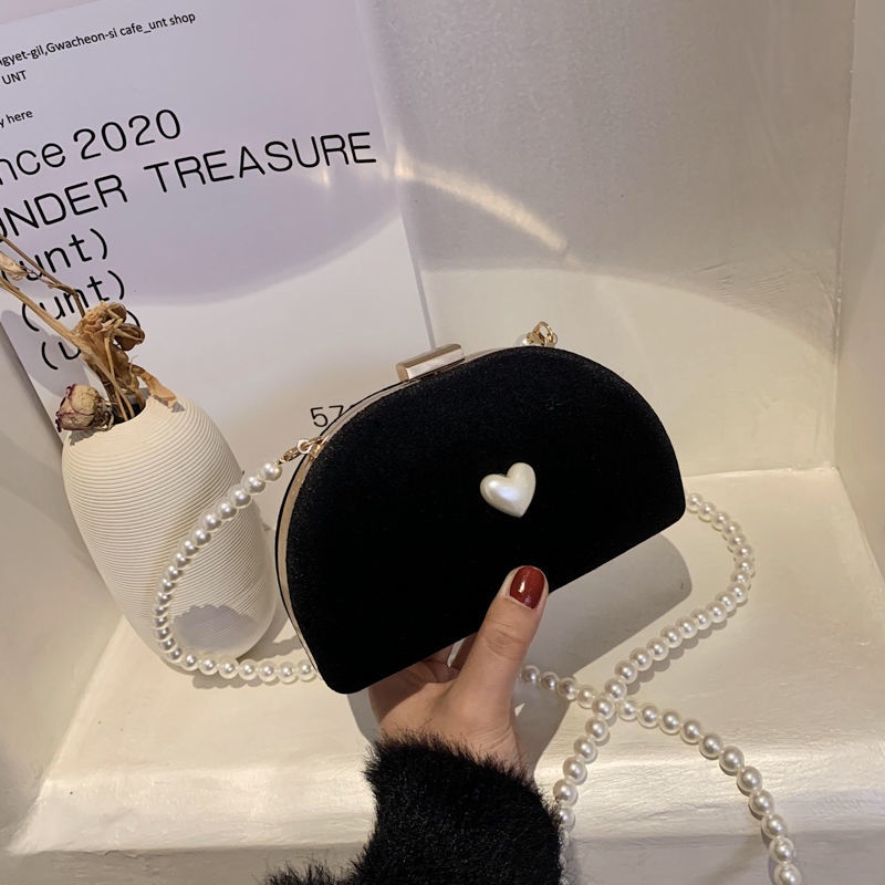 Túi Đeo Chéo Dáng Vuông Nhỏ Bằng Vải Nhung Đính Hạt Ngọc Trai Đơn Giản Phong Cách Retro Hàng Mới 2020 Dành Cho Bạn Nữ