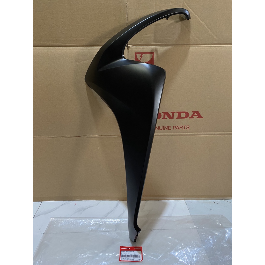 Cánh yếm bên trái - bửng yếmHONDA VISION năm 2021 màu Đen sần. (64401K2CV00ZF)