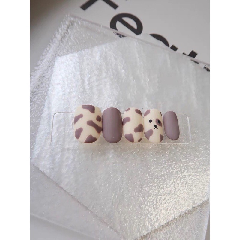 Móng giả thiết kế BÒ SỮA 2