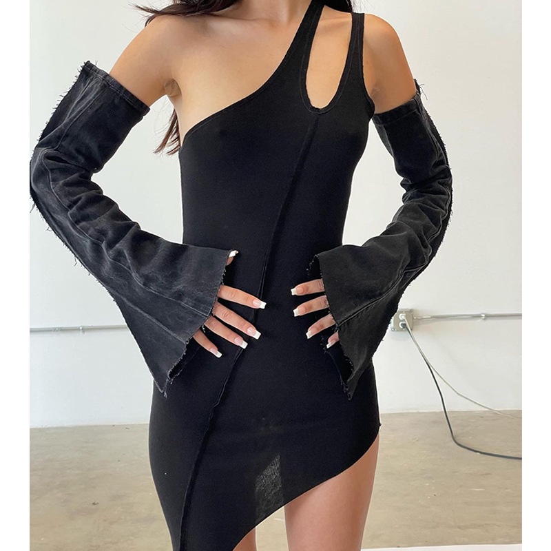 Đầm Yếm Nữ Không Tay Màu Trơn Gợi Cảm