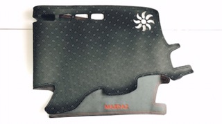 Thảm taplo da PU vân carbon Mazda 2 2015-2021