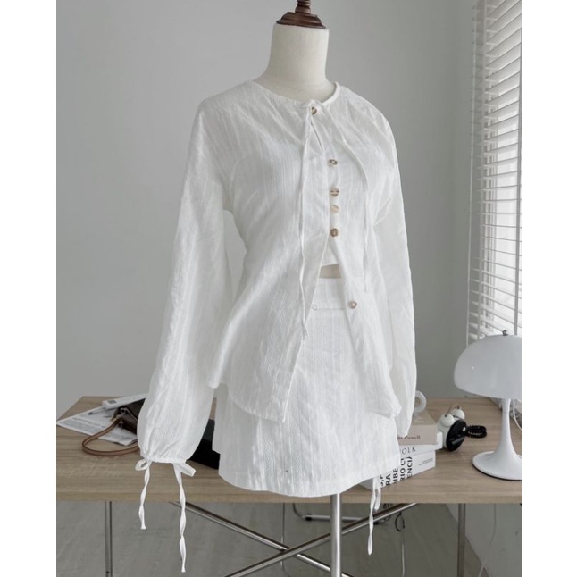 SET VÁY THÔ ĐŨI 3 MÓN yena.closet - Set đũi xước trắng sơ mi thắt eo kèm áo quây mix chân váy chữ A ulzzang