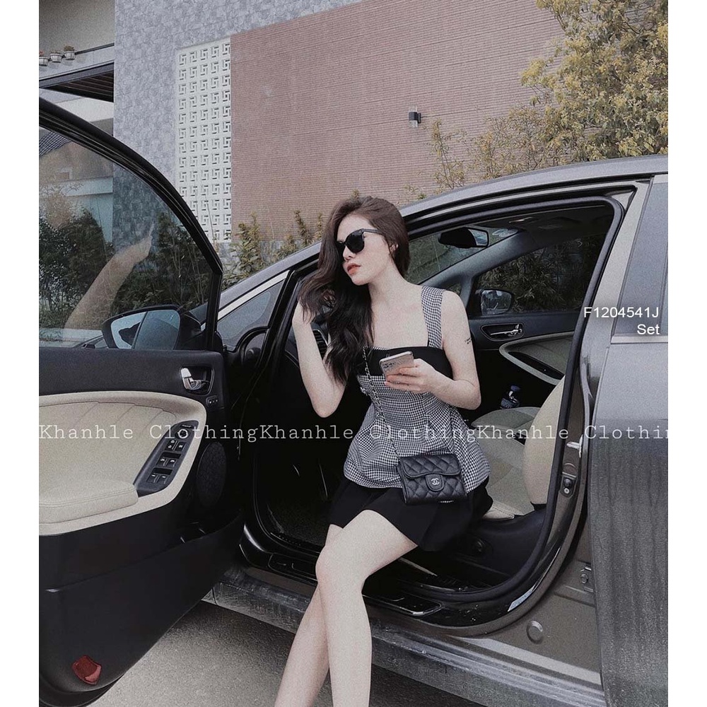 Set áo họa tiết ziczac 2 dây bảng phối chân váy đen ngắn có lót quần!