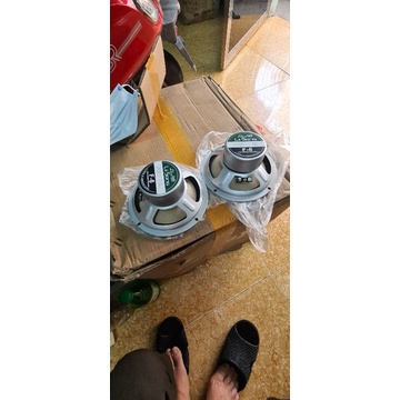 Lii audio f6 . giá đưa lên là 1 cặp
