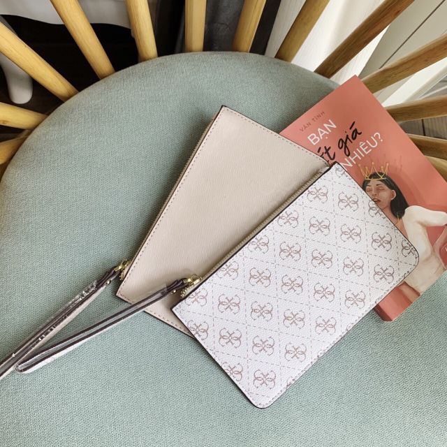 👑👑VÍ GUESS  HÀNG CHUẨN XỊN👑👑
 ❗️Không chuẩn không lấy xiền ạ, cầm tay rất thanh thoát, nhẹ nhàng