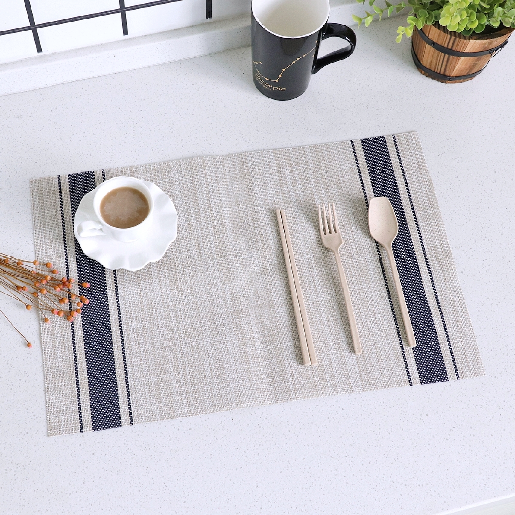 Tấm lót bàn ăn chống trượt trang trí tiện dụng