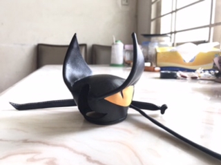 Mũ chim ưng, đại bàng hình dơi