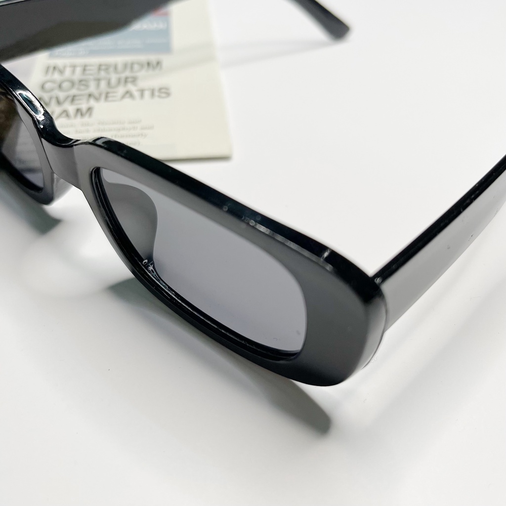 Mắt kính không độ gọng vuông màu đen thời trang dành cho nam và nữ