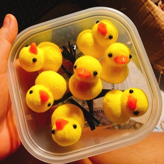 Kẹp tóc Vịt Vàng