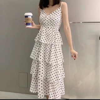 Váy 2 dây chấm bi