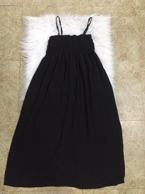 Đầm from rộng xuông chất đũi , bầu bí bon chen thoải mái nha