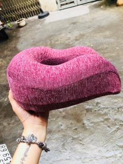 Gối cỏ cao su non đi du lịch