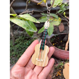 Móc Khóa Tăm Tre Đàn Guitar