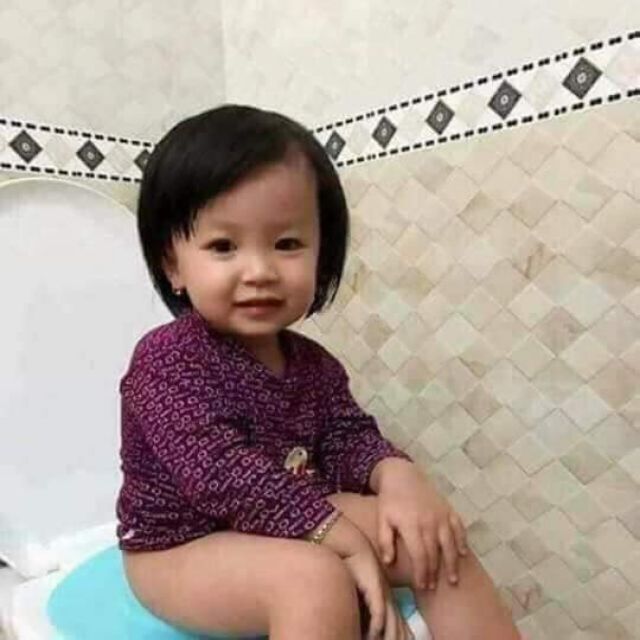 Thu bồn cầu cho bé