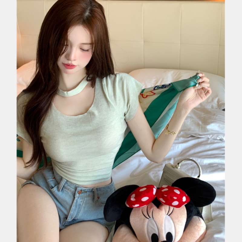 Áo Croptop Tay Ngắn Màu Sắc Thanh Lịch