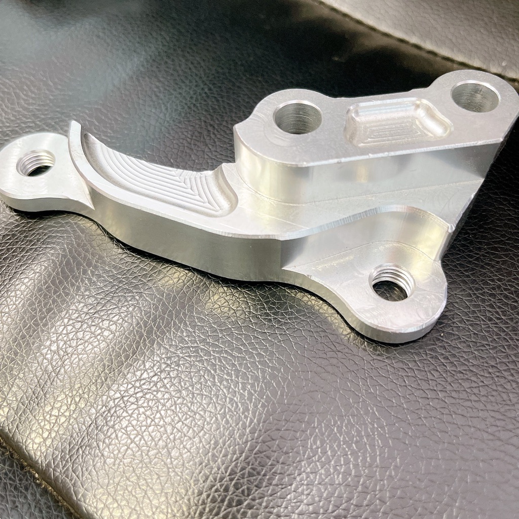 Pát trước Sirius/Ex 2010 đĩa 260/267mm xài heo Adelin 4Pis. Pad heo dầu