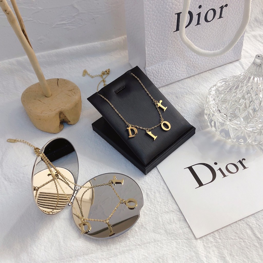 Vòng cổ thép titan mặt trang trí chữ Dior thời trang cho nữ