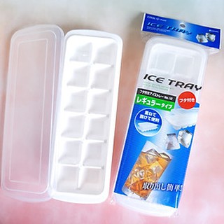 Khay làm đá 12 viên của Nhật có nắp Inomata (Trắng)